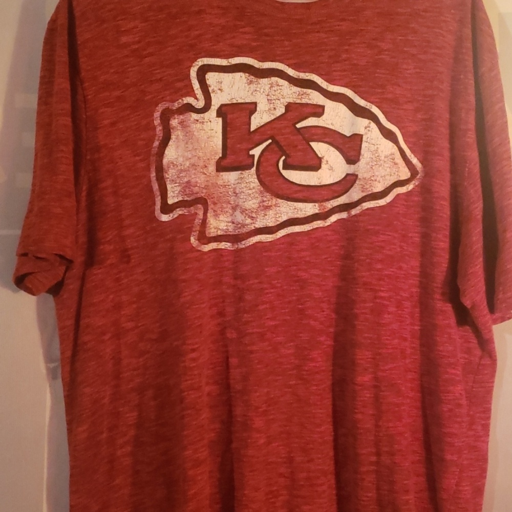 KC chiefs shirt